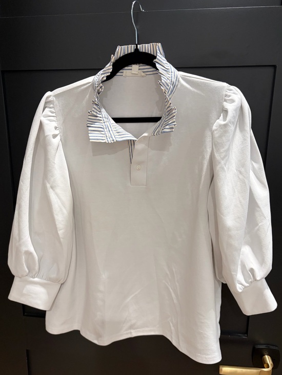 entro Tops - entro White Polo with Blue-Striped Ruffle Collar and Puff Sleeves